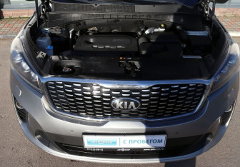 Подержанный автомобиль Kia Sorento 2019 года (10 фото)