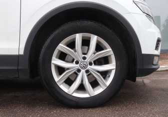 Подержанный автомобиль Volkswagen Tiguan 2017 года (11 фото)