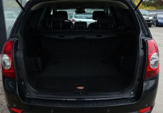 Подержанный автомобиль Chevrolet Captiva 2011 года (10 фото)