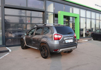 Подержанный автомобиль Nissan Terrano 2019 года (3 фото)
