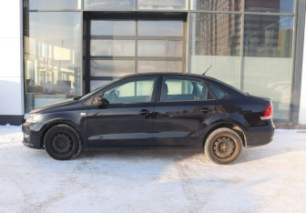 Подержанный автомобиль Volkswagen Polo Sedan 2016 года (2 фото)