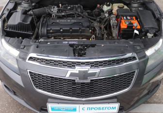 Подержанный автомобиль Chevrolet Cruze Sedan 2011 года (9 фото)
