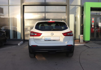Подержанный автомобиль Nissan Qashqai 2019 года (4 фото)