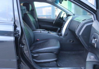 Подержанный автомобиль SsangYong Kyron 2014 года (12 фото)