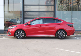 Подержанный автомобиль Omoda S5 2023 года (2 фото)