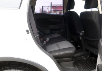 Подержанный автомобиль Mitsubishi Outlander 2017 года (11 фото)