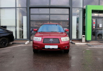 Подержанный автомобиль Subaru Forester Suv 2006 года (8 фото)