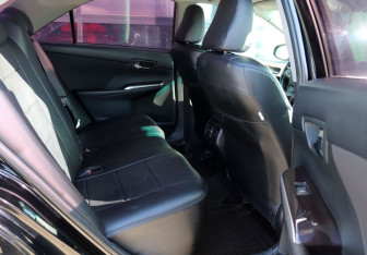 Подержанный автомобиль Toyota Camry Sedan 2018 года (12 фото)