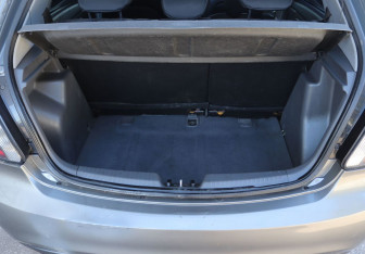 Подержанный автомобиль Kia Rio Hatchback 2011 года (10 фото)