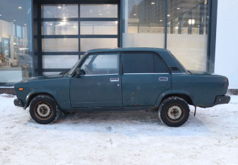 Подержанный автомобиль LADA (ВАЗ) 2107 2002 года (2 фото)