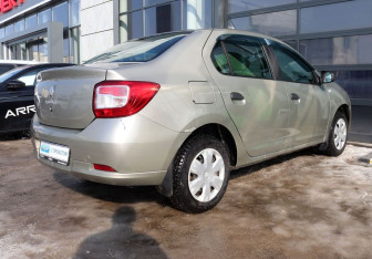 Подержанный автомобиль Renault Logan Sedan 2015 года (5 фото)