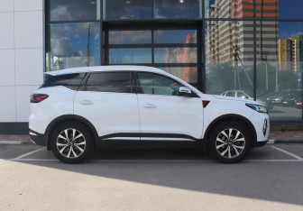 Подержанный автомобиль Chery Tiggo 7 Pro Max 2023 года (6 фото)