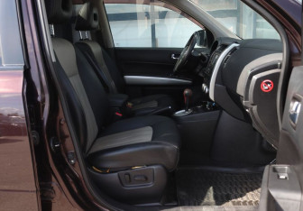 Подержанный автомобиль Nissan X-Trail 2012 года (12 фото)