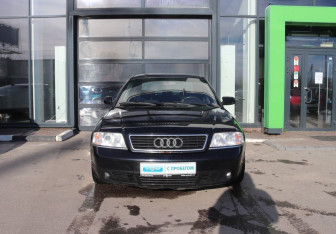 Подержанный автомобиль Audi A6 Sedan 2000 года (8 фото)