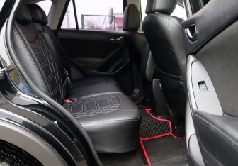 Подержанный автомобиль Mazda CX-5 2014 года (12 фото)