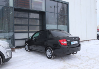 Подержанный автомобиль LADA (ВАЗ) Granta Sedan 2022 года (3 фото)