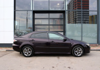 Подержанный автомобиль Mazda 6 Liftback 2007 года (6 фото)