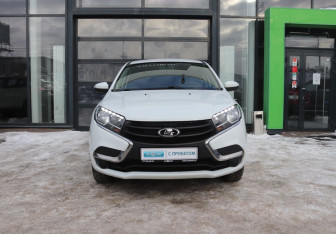 Подержанный автомобиль LADA (ВАЗ) XRAY 2019 года (2 фото)