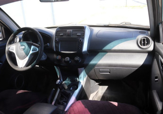 Подержанный автомобиль Lifan X60 2016 года (12 фото)