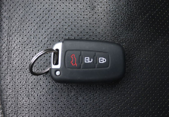 Подержанный автомобиль Kia Sorento 2010 года (17 фото)