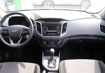Подержанный автомобиль Hyundai Creta 2016 года (12 фото)