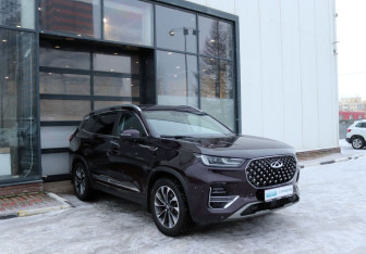 Подержанный автомобиль Chery Tiggo 8 Pro 2022 года (7 фото)