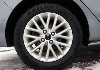 Подержанный автомобиль Kia Rio Sedan 2019 года (9 фото)