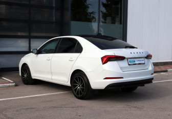 Подержанный автомобиль Skoda Rapid Liftback 2020 года (5 фото)