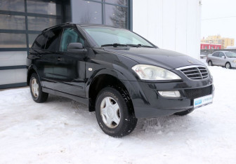 Подержанный автомобиль SsangYong Kyron 2008 года (7 фото)