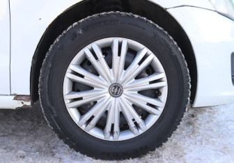 Подержанный автомобиль Volkswagen Polo Sedan 2017 года (9 фото)