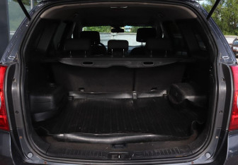 Подержанный автомобиль Chevrolet Captiva 2007 года (9 фото)
