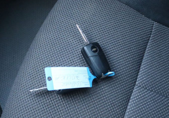 Подержанный автомобиль Chevrolet Epica 2011 года (17 фото)