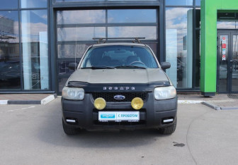 Подержанный автомобиль Ford Escape 2001 года (8 фото)