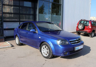 Подержанный автомобиль Chevrolet Lacetti Sedan 2005 года (7 фото)