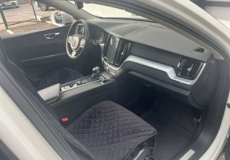 Подержанный автомобиль Volvo XC60 2018 года (19 фото)