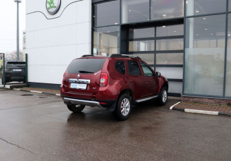 Подержанный автомобиль Renault Duster 2012 года (5 фото)