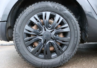 Подержанный автомобиль Renault Megane Hatchback 2009 года (9 фото)