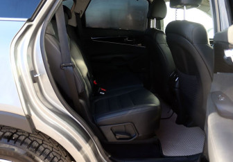 Подержанный автомобиль Kia Sorento 2019 года (12 фото)