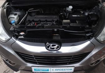 Подержанный автомобиль Hyundai ix35 2011 года (9 фото)
