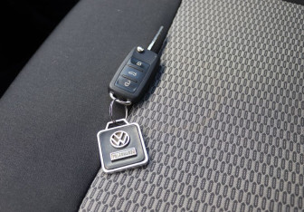 Подержанный автомобиль Volkswagen Polo Hatchback 2011 года (17 фото)