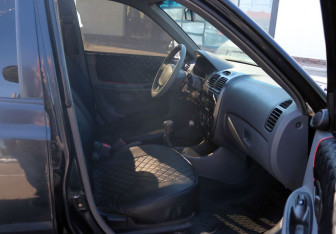 Подержанный автомобиль Hyundai Accent Sedan 2008 года (9 фото)