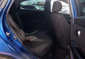 Подержанный автомобиль Kia Rio Sedan 2012 года (12 фото)