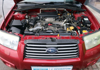 Подержанный автомобиль Subaru Forester Suv 2006 года (10 фото)
