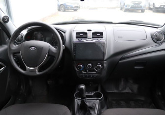 Подержанный автомобиль LADA (ВАЗ) Granta Liftback 2023 года (15 фото)