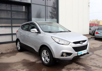 Подержанный автомобиль Hyundai ix35 2013 года (7 фото)
