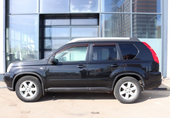 Подержанный автомобиль Nissan X-Trail 2008 года (7 фото)