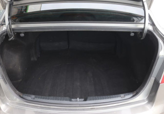 Подержанный автомобиль Kia Cerato Sedan 2011 года (9 фото)