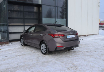 Подержанный автомобиль Hyundai Solaris Sedan 2018 года (3 фото)