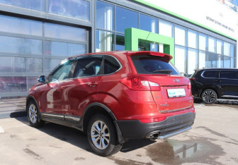 Подержанный автомобиль Chery Tiggo 5 2014 года (3 фото)