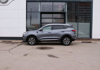 Подержанный автомобиль Chery Tiggo 7 Pro Max 2023 года (2 фото)